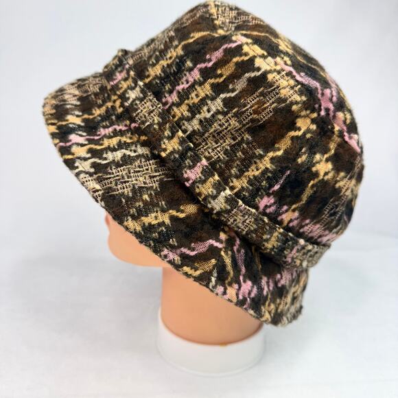 Collectioneighteen Houndstooth Y2K Bucket Hat - Picture 4 of 8